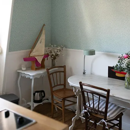 La Favorite - App A *